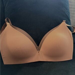 Lululemon Take Shape Push Up Bra 32C